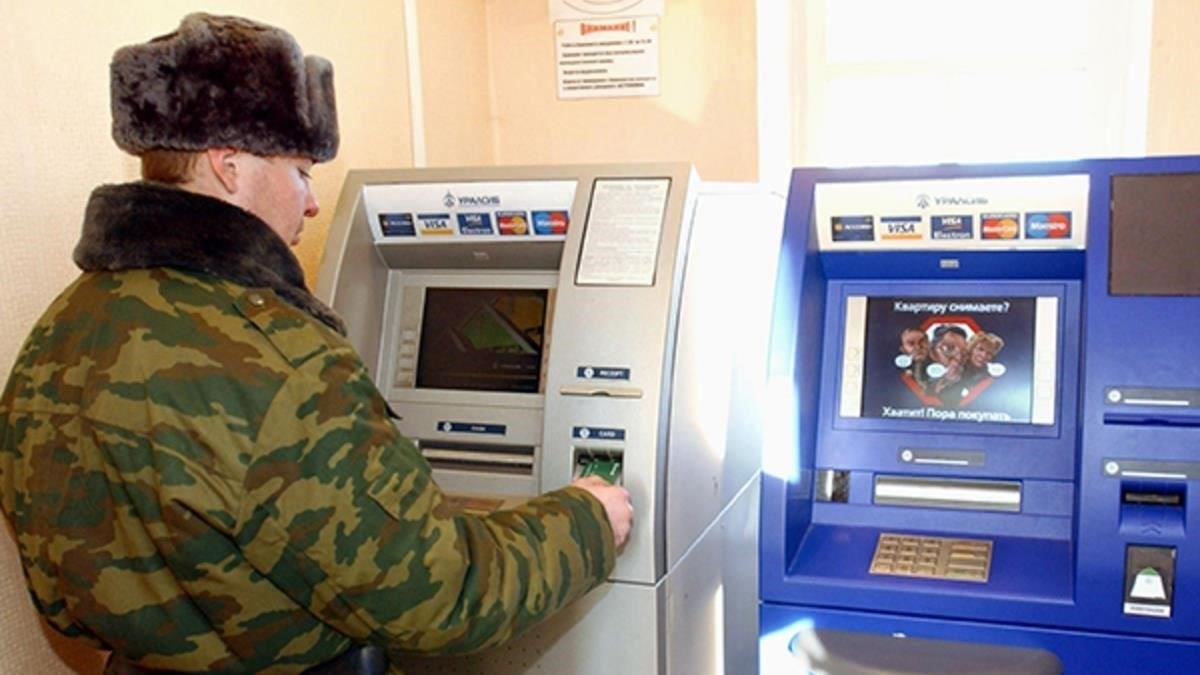 Финансовые учреждения, ориентированные на военных, часто предлагают специальные кредитные продукты для военнослужащих и ветеранов. Обязательно изучите, куда подавать заявку, поскольку некоторые поставщики могут предложить более выгодные условия для военнослужащих. Проверка ошибок перед подачей заявки обеспечивает беспроблемный процесс и предотвращает осложнения.