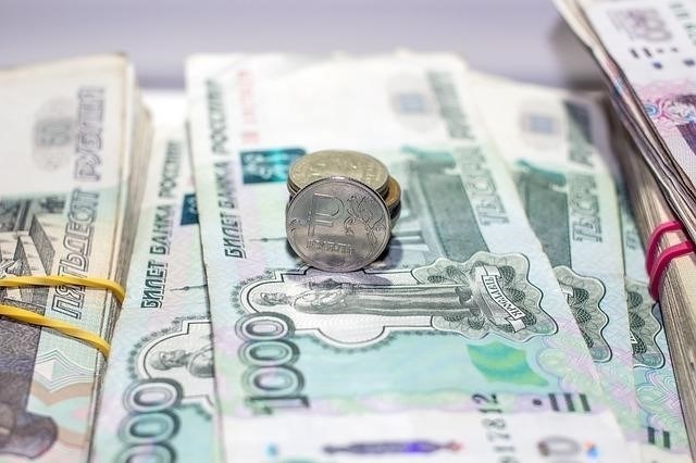 Как проверить, не превышает ли ваша зарплата установленный законом минимум