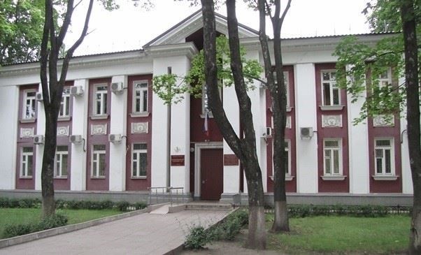 Специалисты Коминтерновского районного суда Воронежа на проспекте Труда, 42