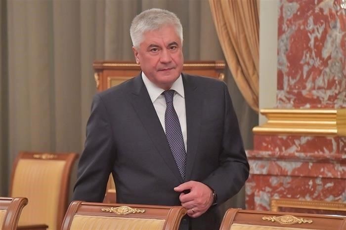 ОСТАНОВИЛИ ВООРУЖЕННОГО МАНЬЯКА