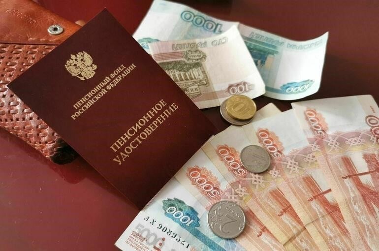 В 2025 году повышение пенсий коснется различных категорий населения, включая пенсионеров, военнослужащих и инвалидов. Для жителей Ставрополья размер пенсии увеличится в зависимости от конкретных критериев. Изменения коснутся тех, кто потерял кормильца, и получателей социальных пособий. Порядок перерасчета пенсий гарантирует, что люди получат точную компенсацию с учетом их обстоятельств.
