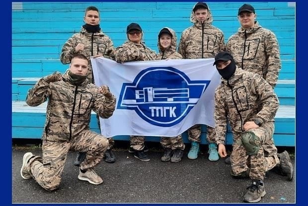 В процессе отбора кандидаты проходят тщательную проверку, а команда по набору предоставляет подробную информацию о конкретных обязанностях подразделения. От новобранцев требуется высокий уровень дисциплины и способность адаптироваться к экстремальным условиям специальных операций. Ветеранам и действующим военнослужащим, имеющим опыт службы в танковых войсках или выполнявшим аналогичные воинские обязанности, настоятельно рекомендуется подавать заявления. Заинтересованные лица должны обратиться непосредственно в подразделение или связаться с ним по указанному телефону.