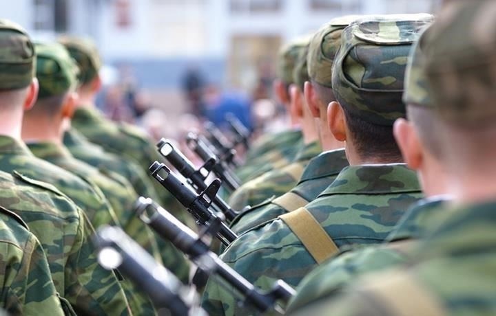 Военнослужащие могут прекратить участие в боевых действиях при определенных условиях, особенно в случаях, когда их безопасность, здоровье или законные права находятся под угрозой. К таким ситуациям обычно относятся проблемы со здоровьем, нарушение контрактных обязательств или законное право отказаться от приказов, которые считаются незаконными.